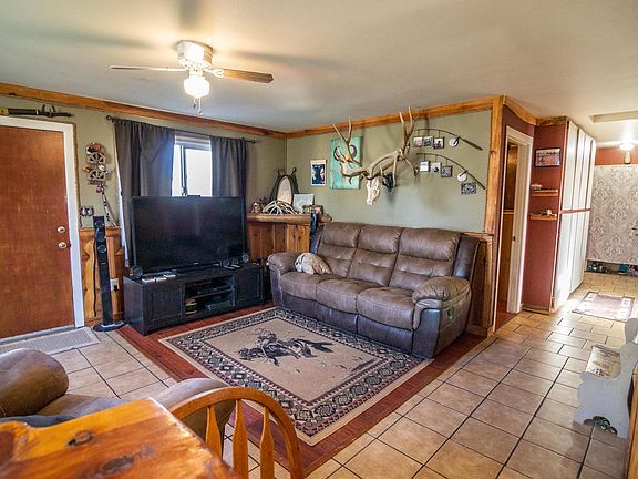 5th image of 156 SE Willowdale Dr