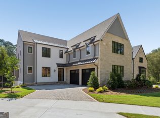 140 Lake Estates Dr, Roswell, GA 30075