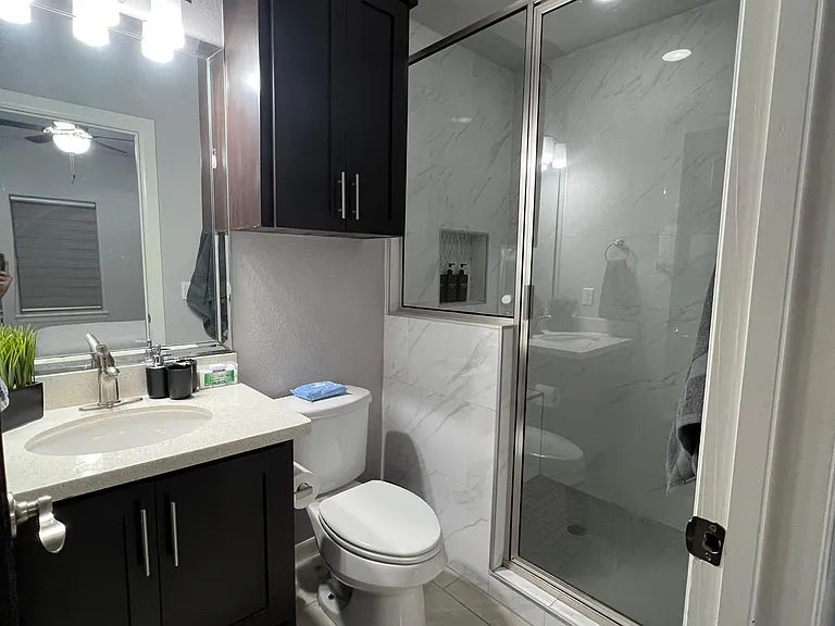 1208 E Camellia Ave #4 — Photo 8