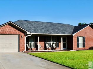 1001 Canton Ct, Hinesville, GA 31313