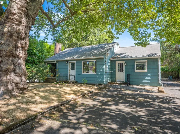 7526 SW Capitol Hill Rd, Portland, OR 97219