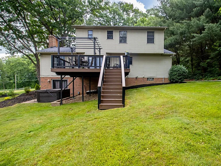 9990 Fraze Rd — Photo 8