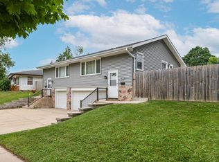 308 Rivera Dr #310, Waukesha, WI 53189