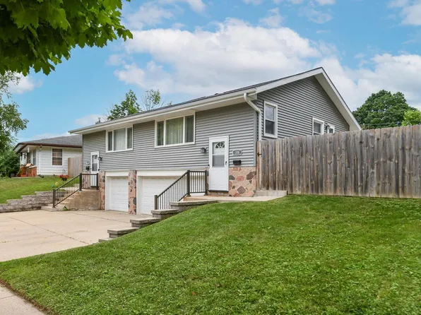 308 Rivera DRIVE #310, Waukesha, WI 53189