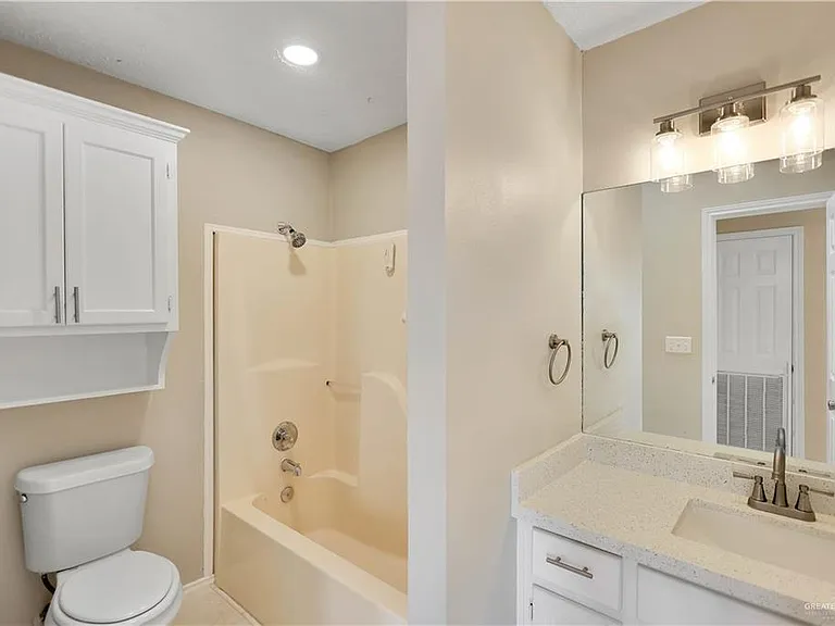 3209 Black Oak Ln — Photo 17