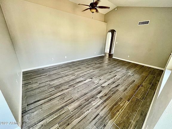 5th image of 8520 W Palm Ln Unit 1050