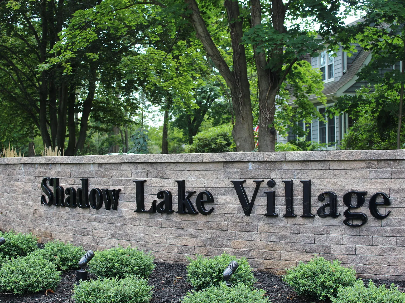 2 bed, 1021 sqft, $3,100 — Photo 2