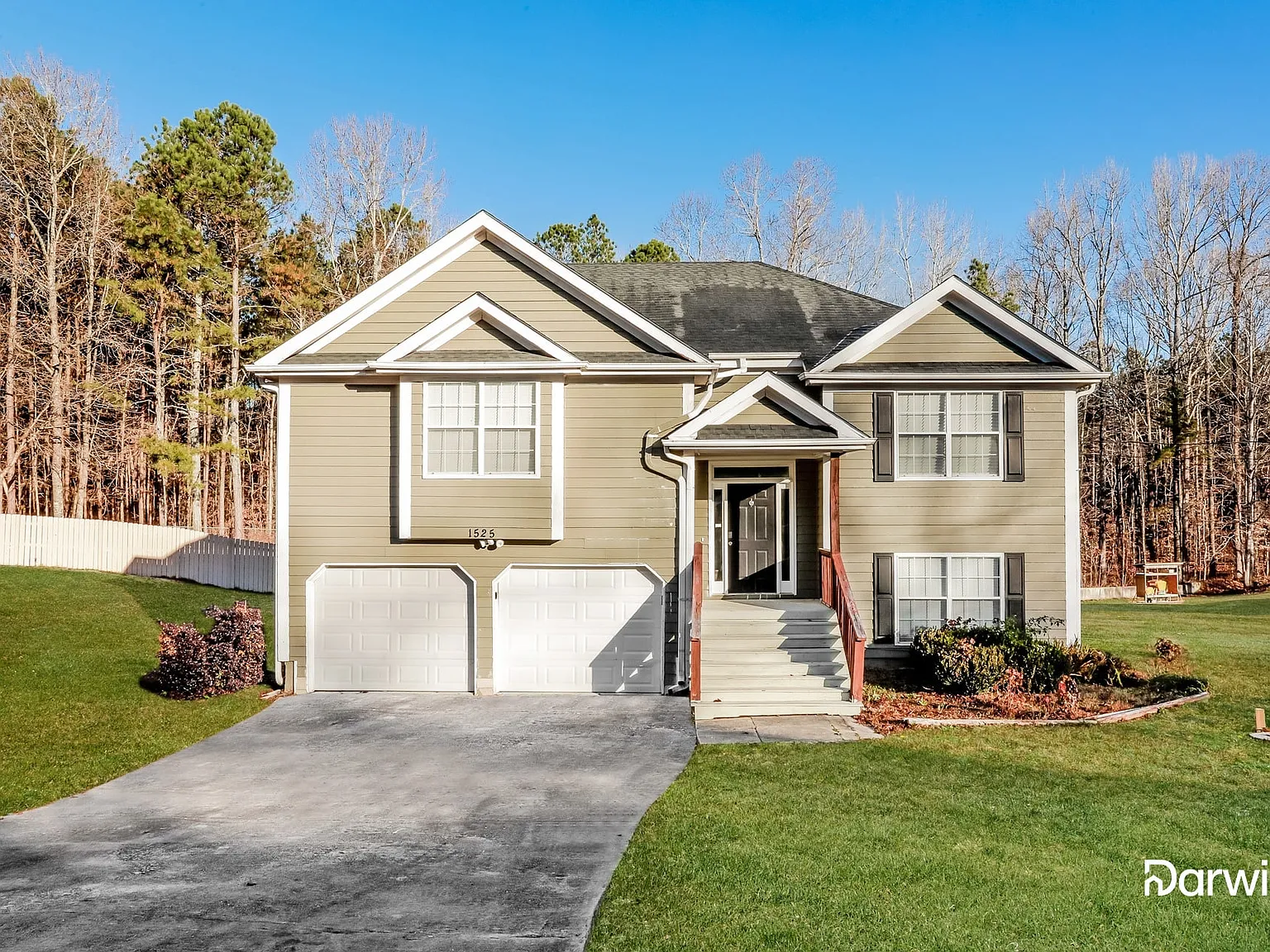 5 bed, 3.0 bath, 2782 sqft, $2,699 — Photo 1
