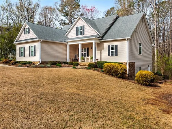 35 Faraday Dr, Douglasville, GA 30134