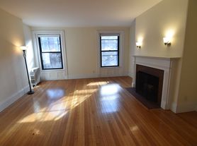 504 Beacon St