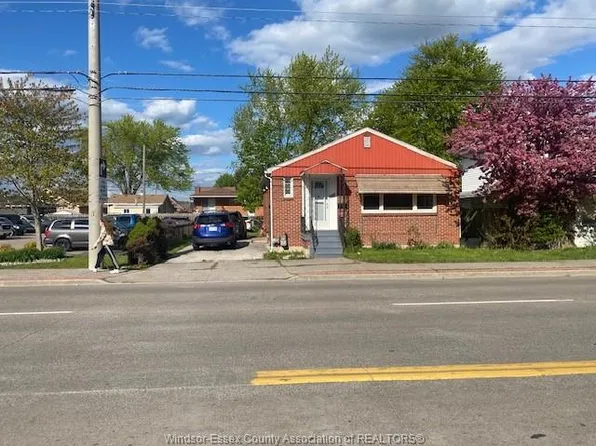850 Lauzon Rd, Windsor, ON N8S 3M5