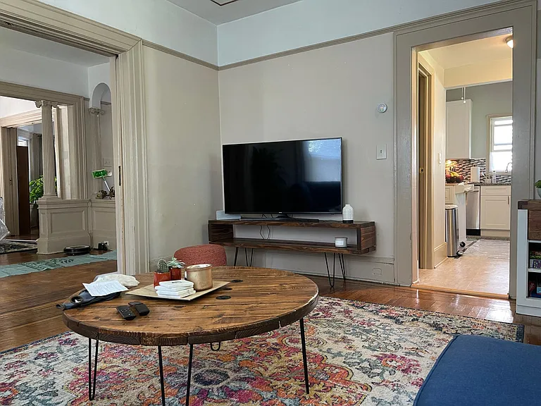 1518 Kenilworth Ave — Photo 26