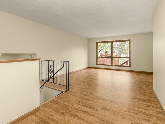 3rd image of 12405 Tamarack St NW