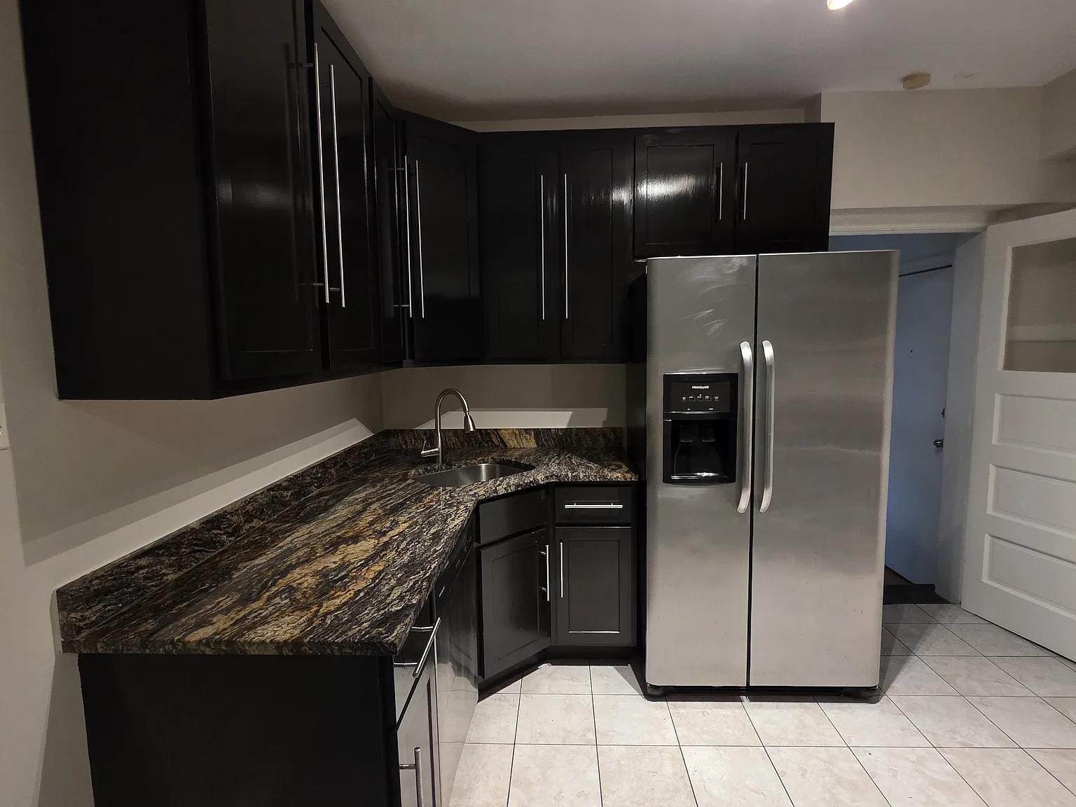 2 bed, $1,450 — Photo 1