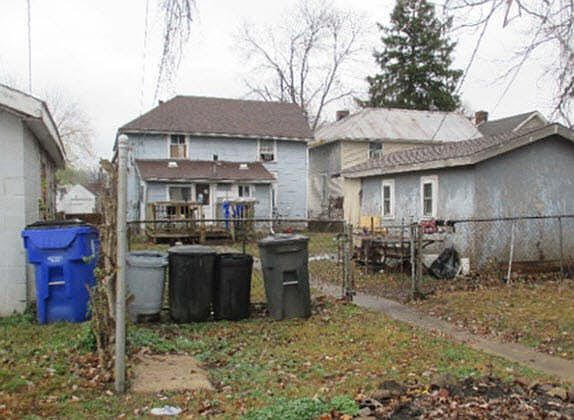 3rd image of 820 Adams Ave
