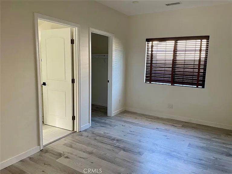 22953 Blythe St N — Photo 12