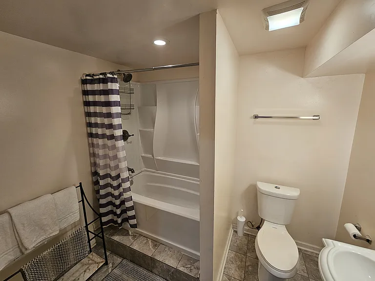 Basement full bath