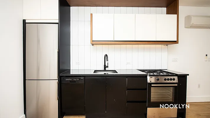 Rented by Nooklyn NYC LLC | media 64