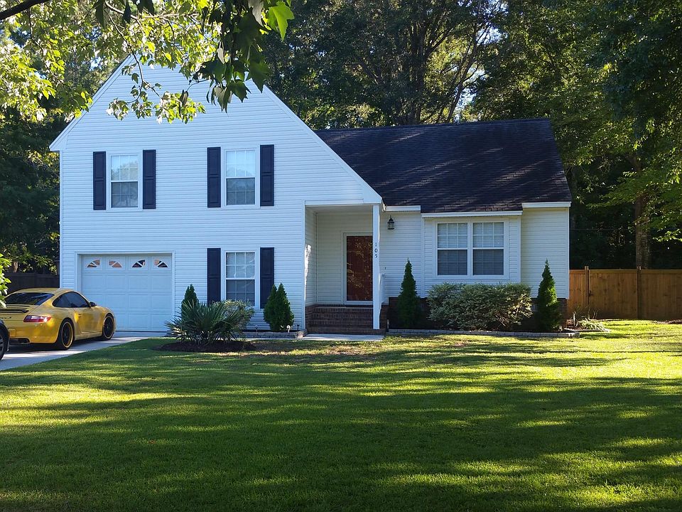 Big front yard.