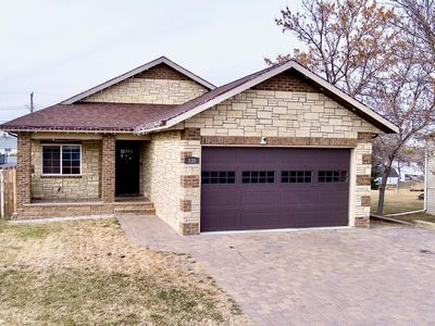 530 2nd Ave SE, Dickinson, ND, 58601