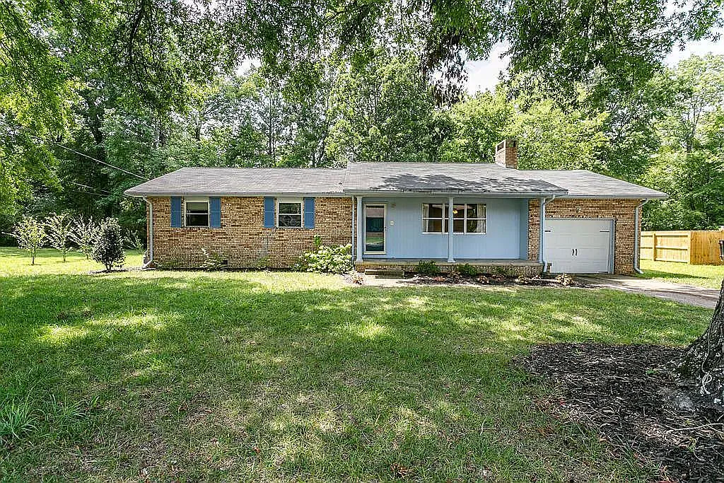 Building Photo - 8221 Oxford Dr