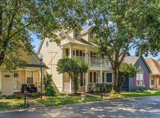 275 Island Village Dr, Memphis, TN 38103