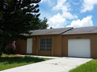 7105 Regina Dr, Englewood, FL 34224