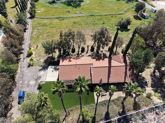 3rd image of 41280 De Portola Rd