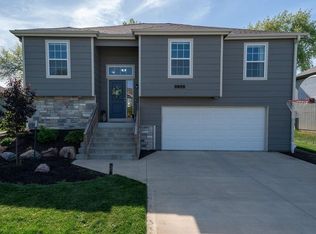 1609 Acorn Ln, Eudora, KS 66025