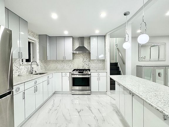 2nd image of 13 Ocean Ct #3H