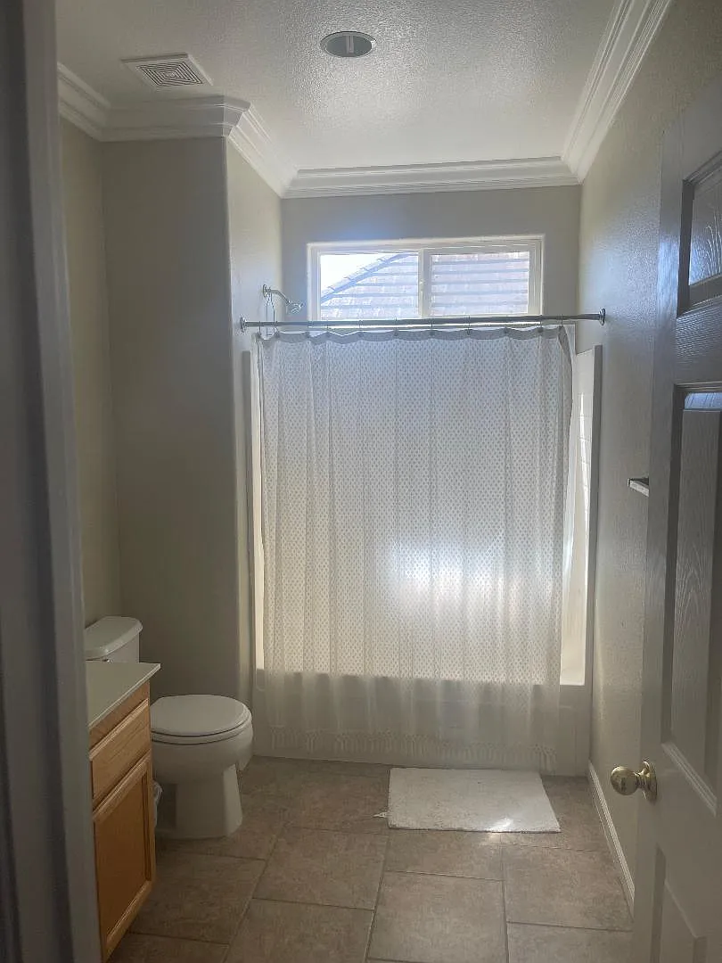 3 bed, 1875 sqft, $3,150 — Photo 4
