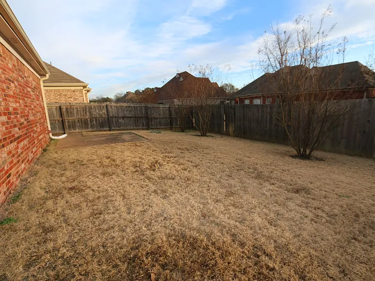 8579 Napoli Dr — Photo 12