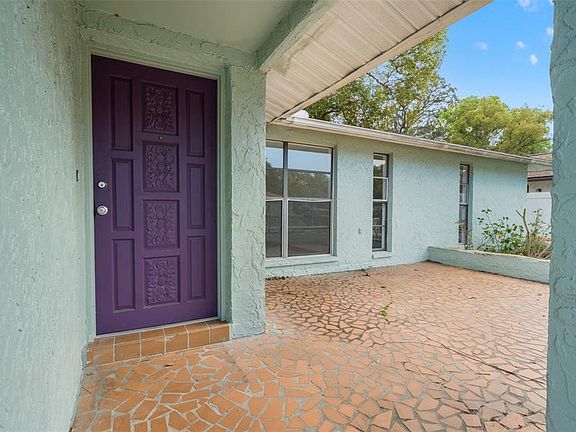 3rd image of 8852 Candlewick Ln