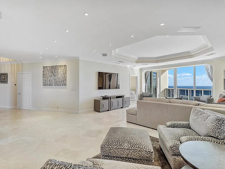 3200 N Ocean Blvd #2604 — Photo 8