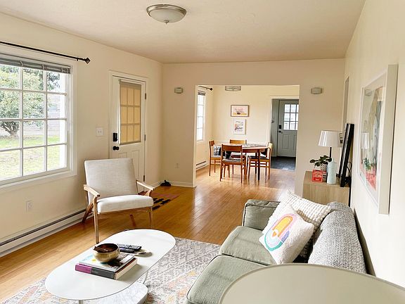 The front half of the house has many windows and a nice and spacious flow. Bamboo flooring in the living and dining rooms.