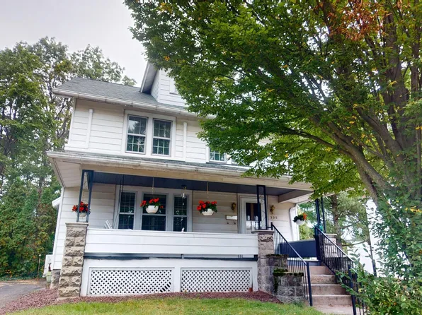 335 Mulberry St, Montoursville, PA 17754