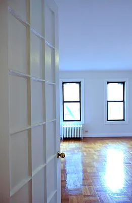 Sold by Dream NYC LLC | media 1
