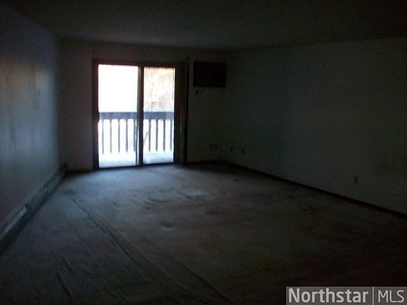 3rd image of 2930 Blaisdell Ave APT 220