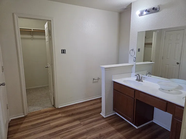 5109 Coach Stop Dr — Photo 7