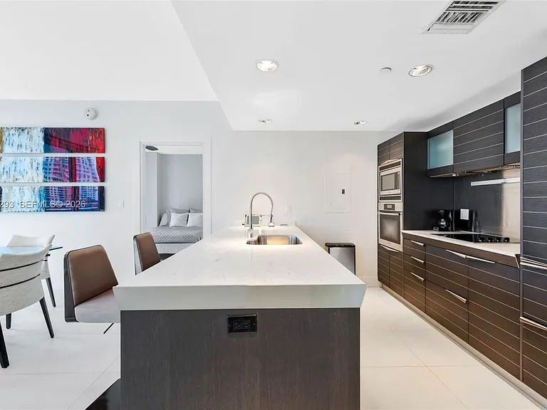 200 Biscayne Boulevard Way #504 — Photo 4