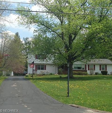 1st image of 44 E Bel Meadow Ln
