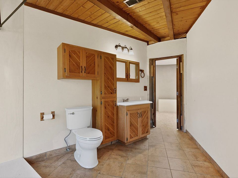 1st image of 70 Seabell Rd