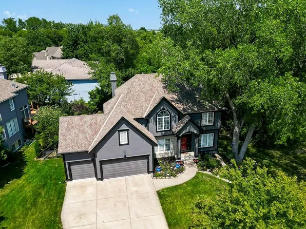 14745 Robinson St, Overland Park, KS 66223