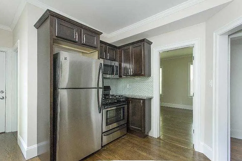 2 bed, $2,350 — Photo 2