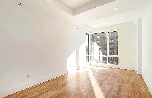 Rented by EXR | media 17