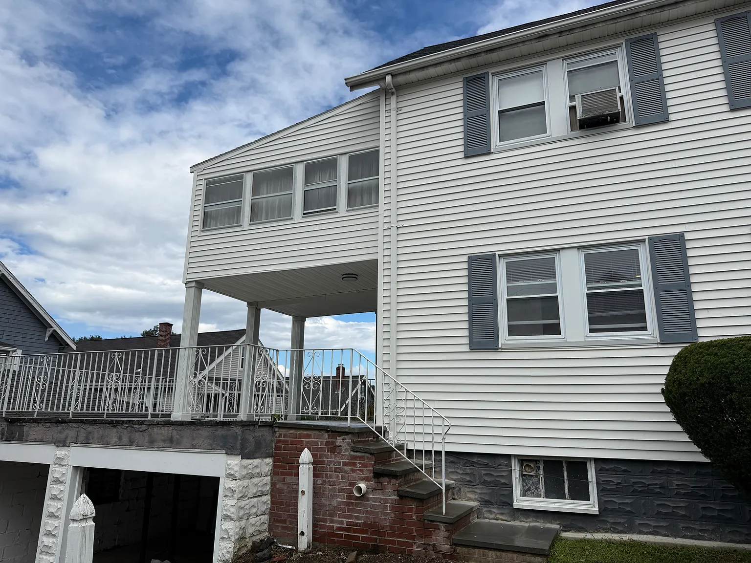 2 bed, 1144 sqft, $3,200 — Photo 2