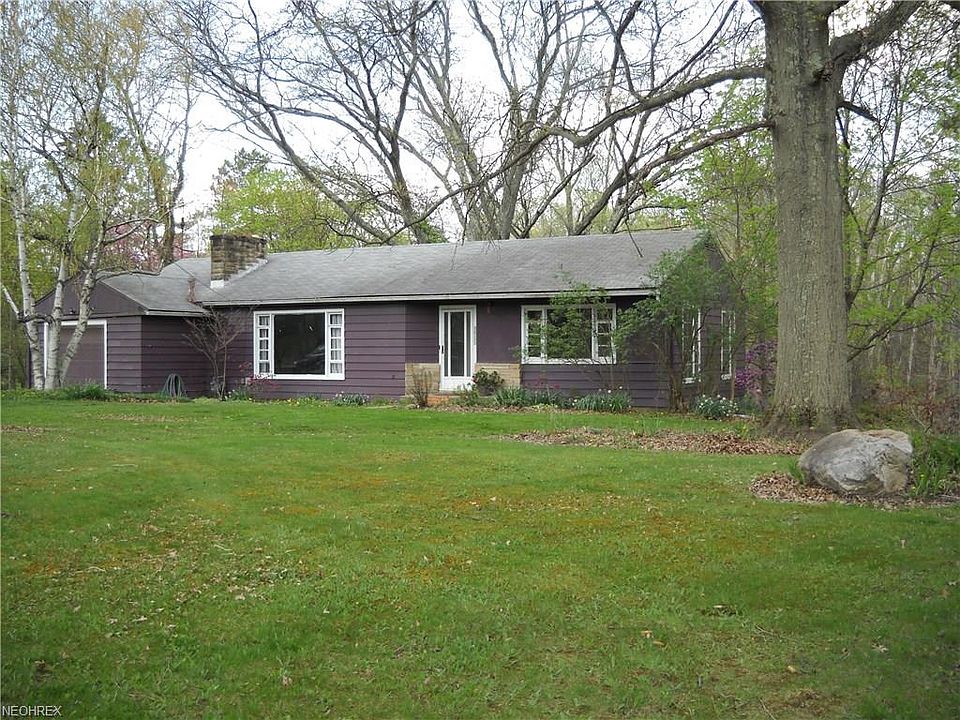 1st image of 8965 Hillcrest Dr