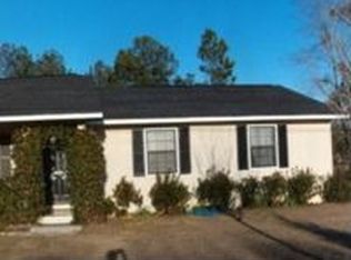 452 S Johnson St, Mount Vernon, GA 30445