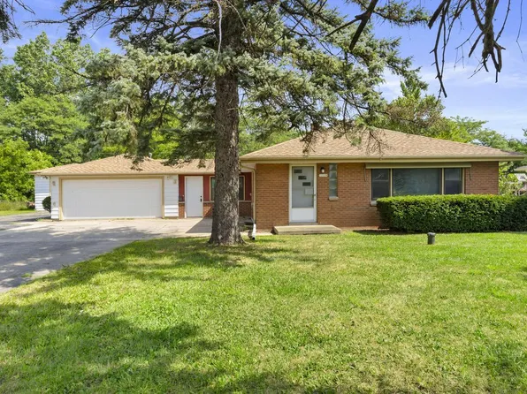 12108 County Road G, Caledonia, WI 53108