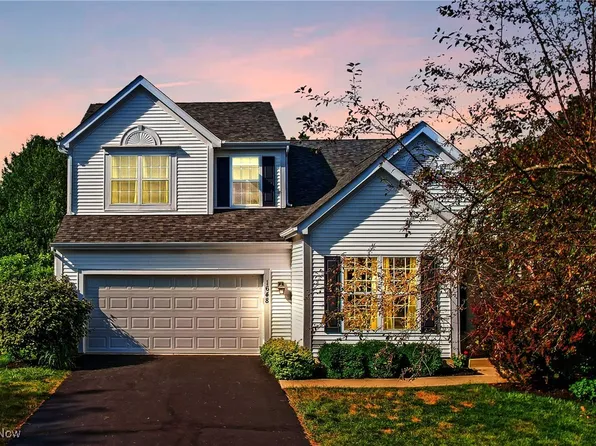 1648 E Turkey Run Dr, Newark, OH 43055